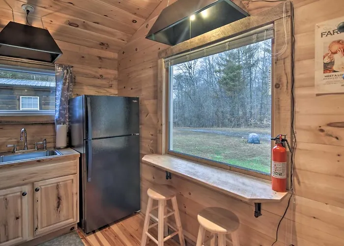 Rural Retreat - 1 Mile To Holston River Weir Dam!